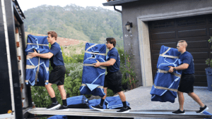 Top 7 Advantages Of Hiring A Removalist Over A Diy Move