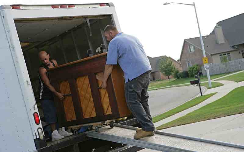 moving piano